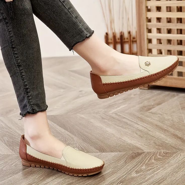 Flats & Loafers
