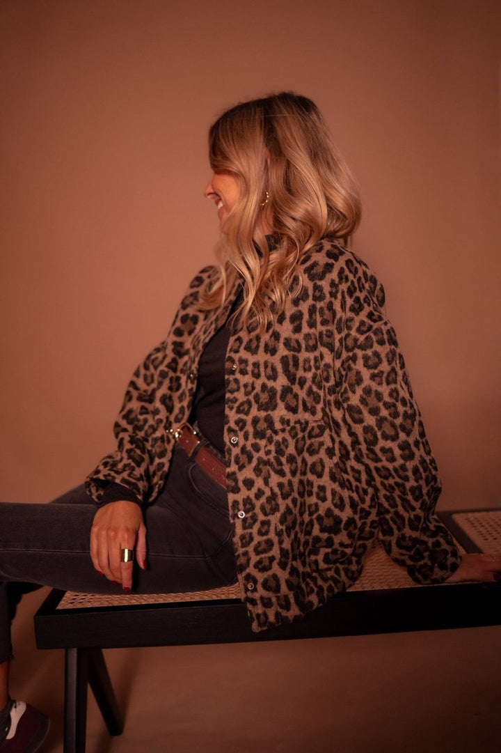 Lily | Women's Oversized Leopard Print Snap-Button Quilted Jacket